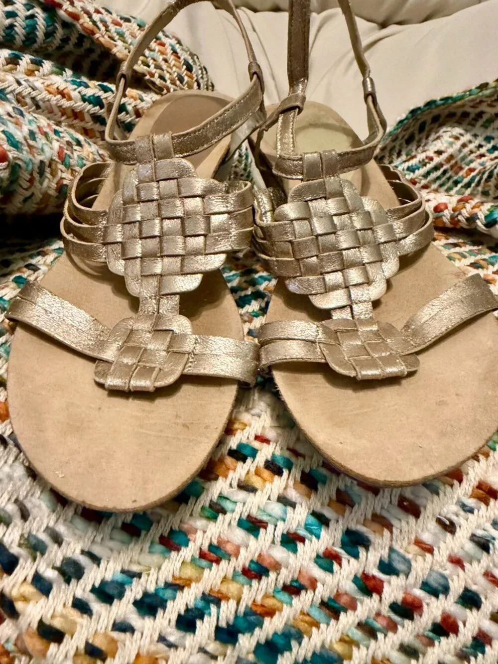 Anne Klein Metallic Wedge Sandals – Size 9 – Champagne Gold